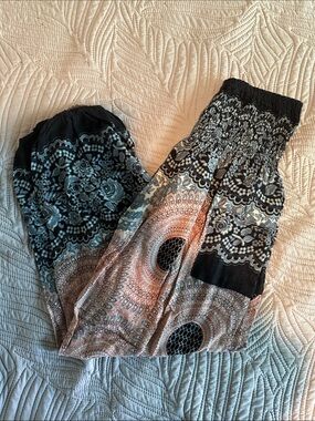 Boho Elastic-Waist Printed Palazzo Pants in Black & Peach